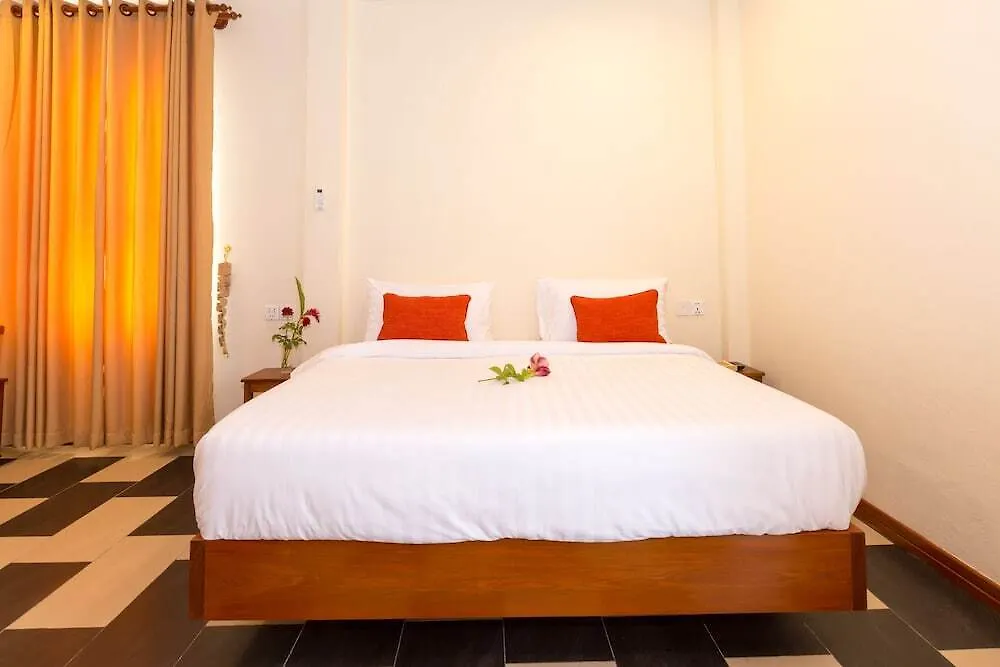 360 Resort Sihanoukville 4*,